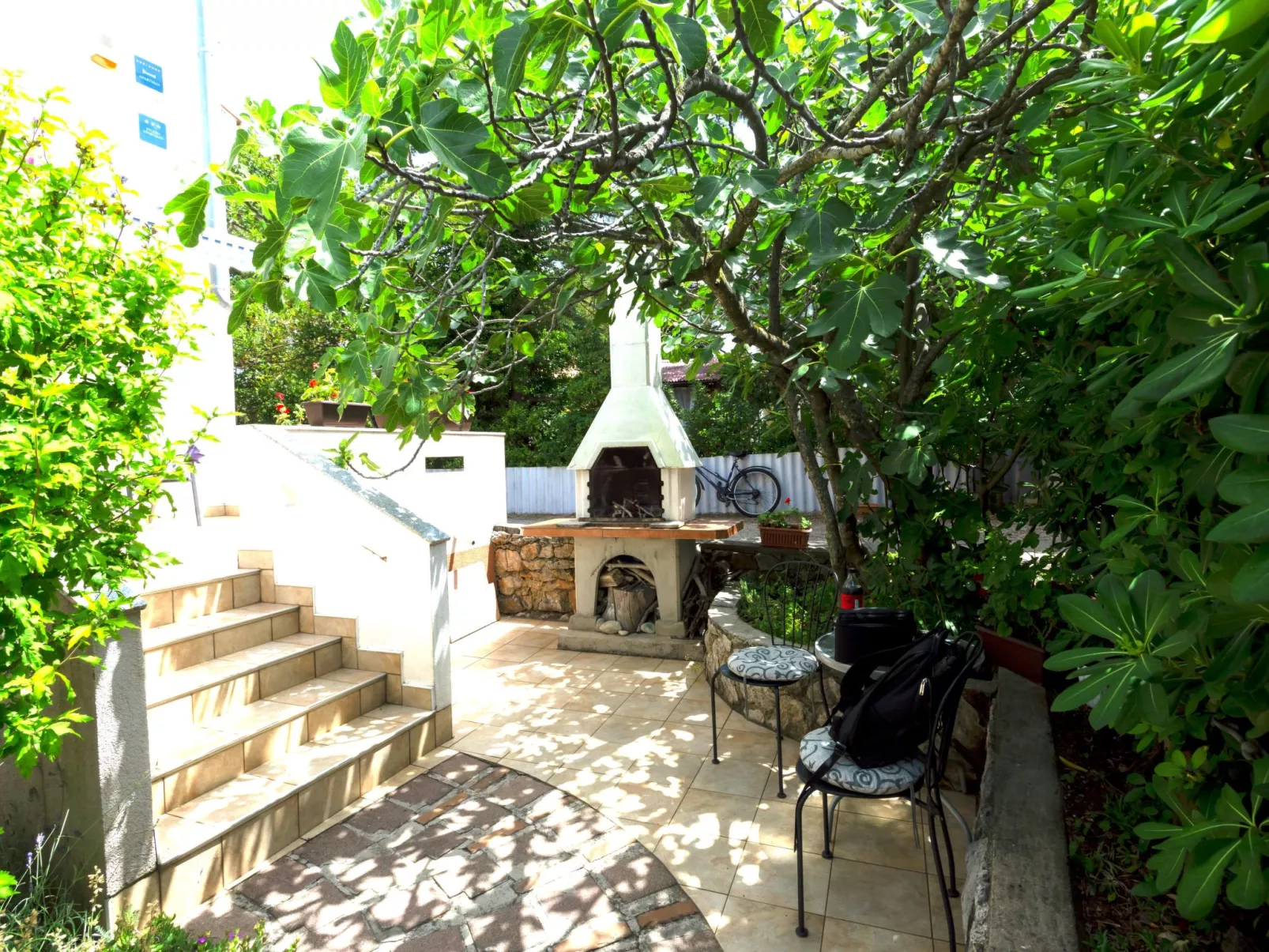 Studio "Buka Calm IV"-Image-tags.info