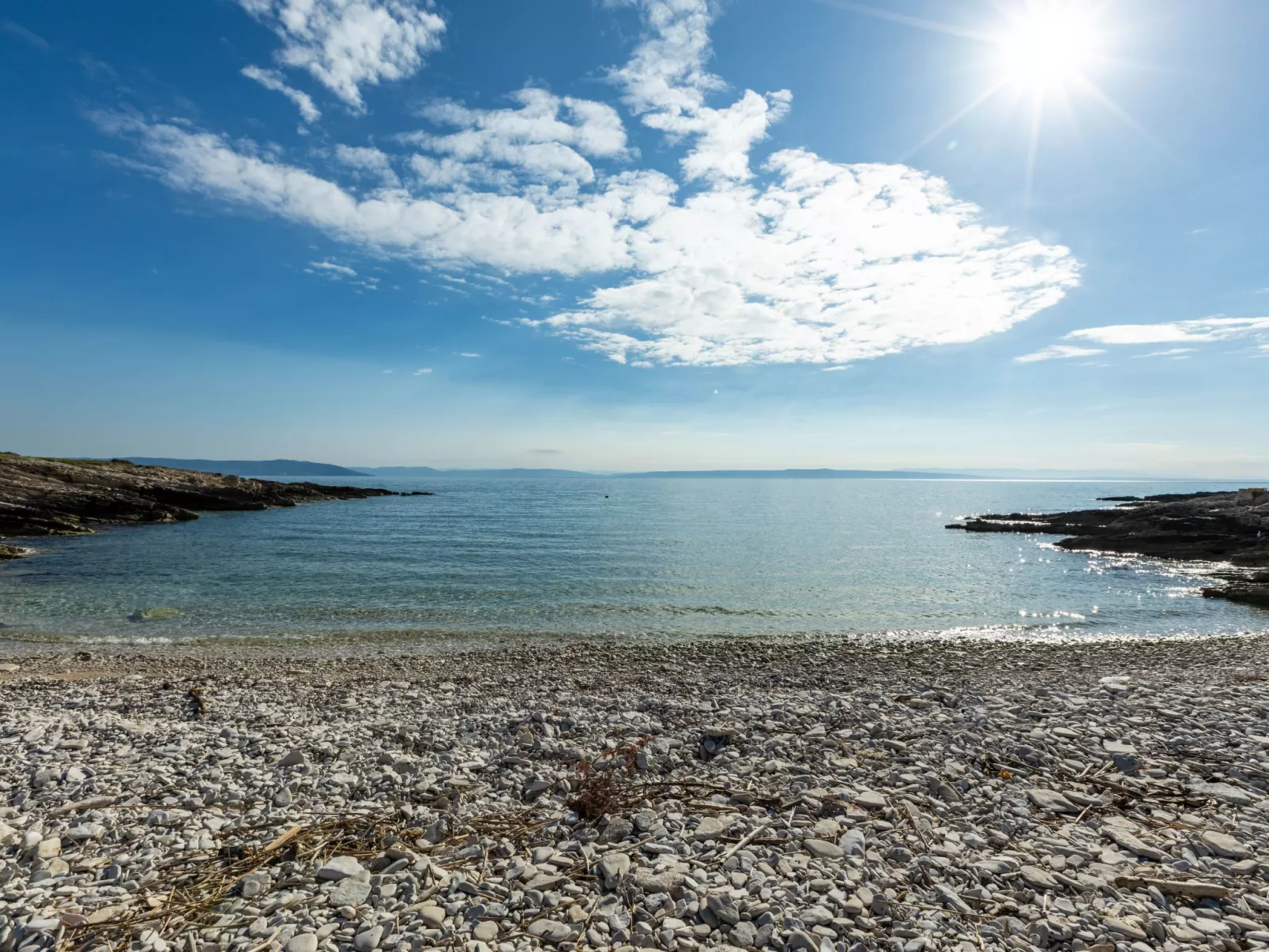 Ferienhaus, privater Pool, Dorf Šišan-Buiten