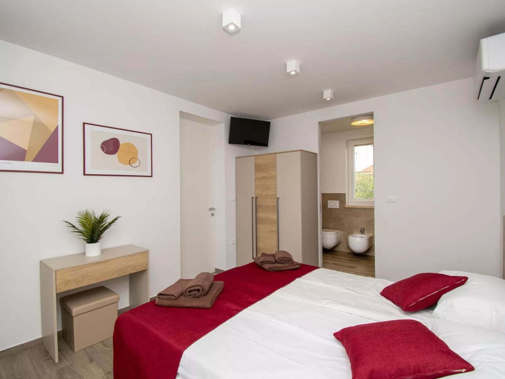 Schöne Villa im Dorf Ližnjan-Binnen