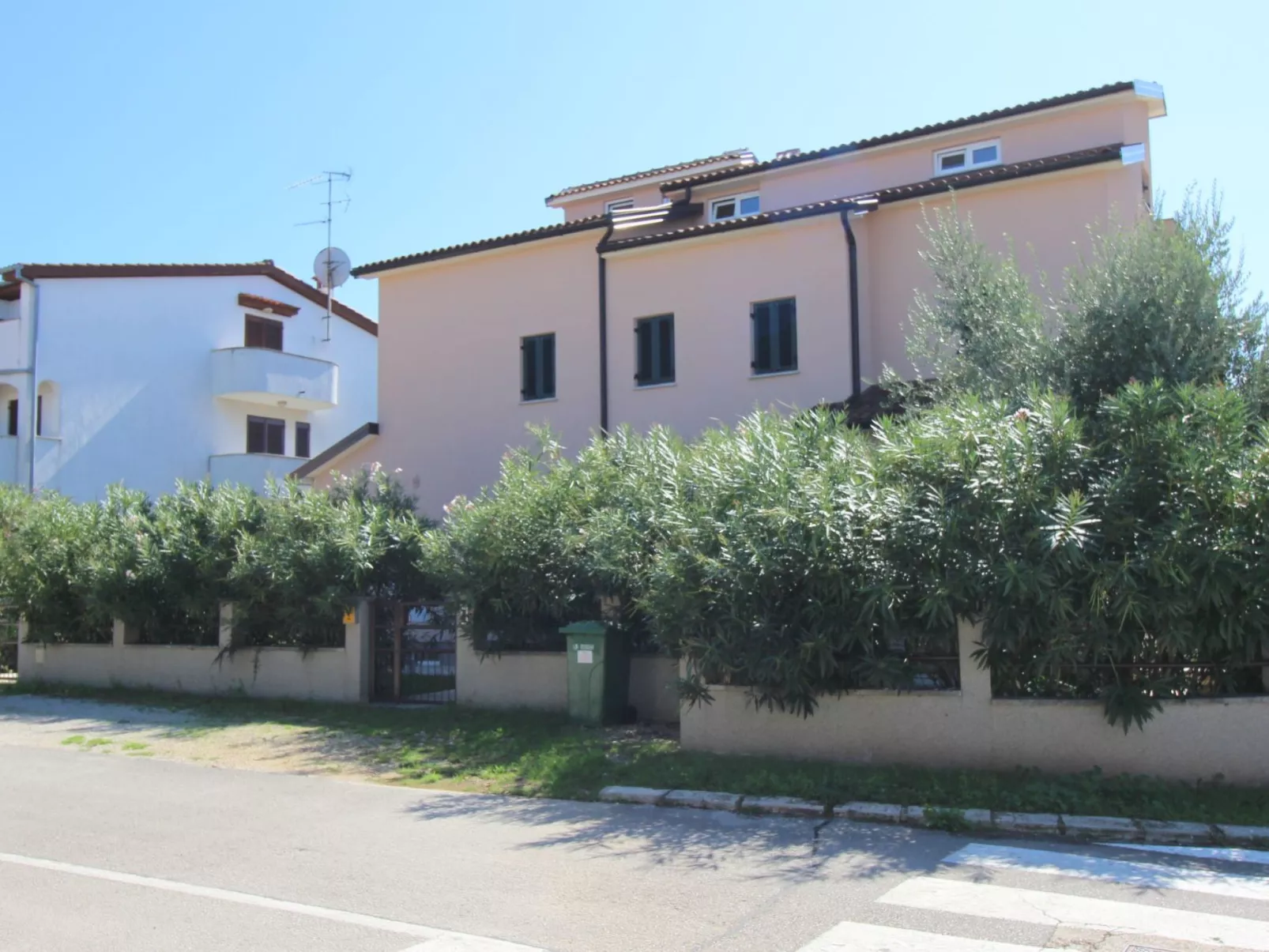 Iko 2 in Porec mit  Terrasse-Image-tags.info