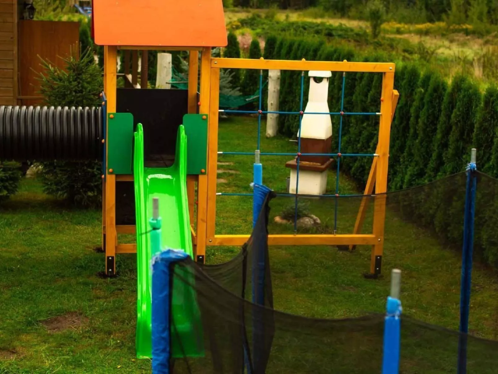 Modernes Ferienhaus in Biebrowo mit Grill, Garten und Terrasse-Image-tags.info