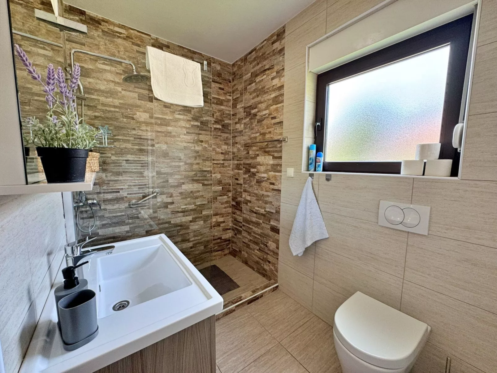 Apartment Rozi-Binnen