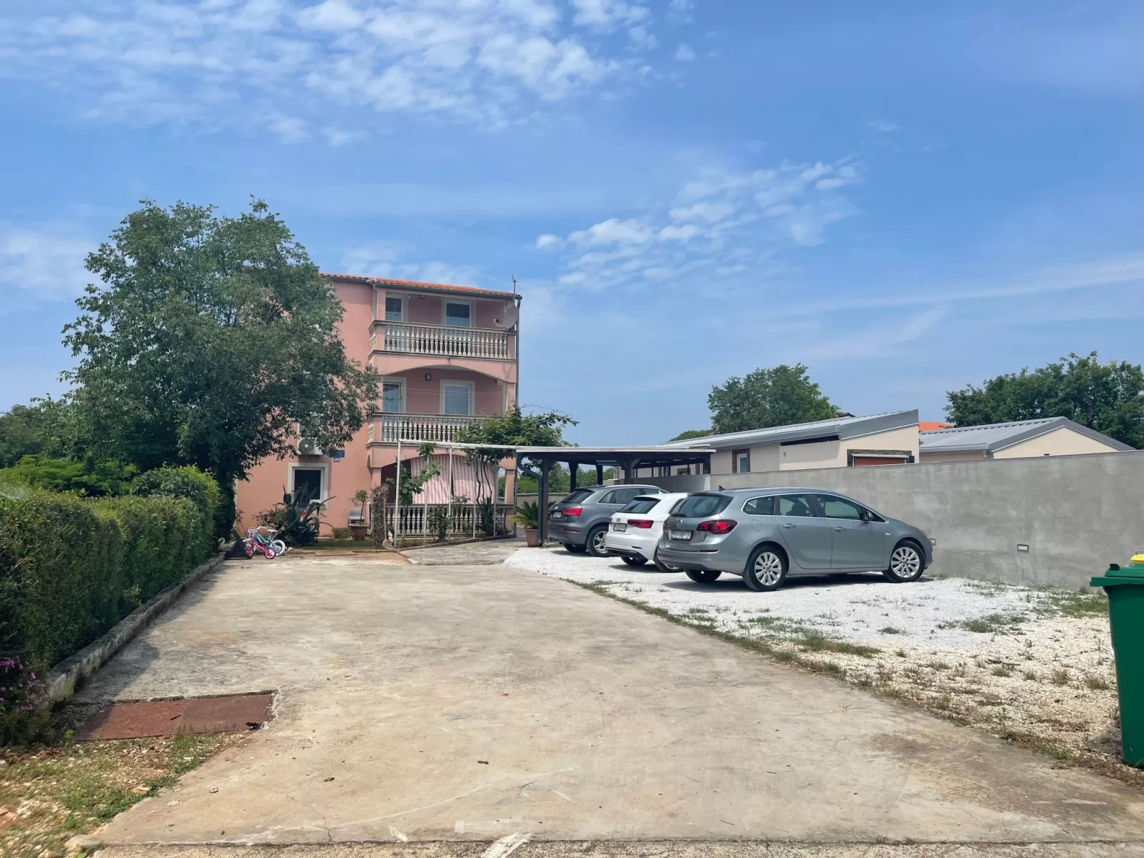 In Fažana mit Terrasse und Garten-Buiten