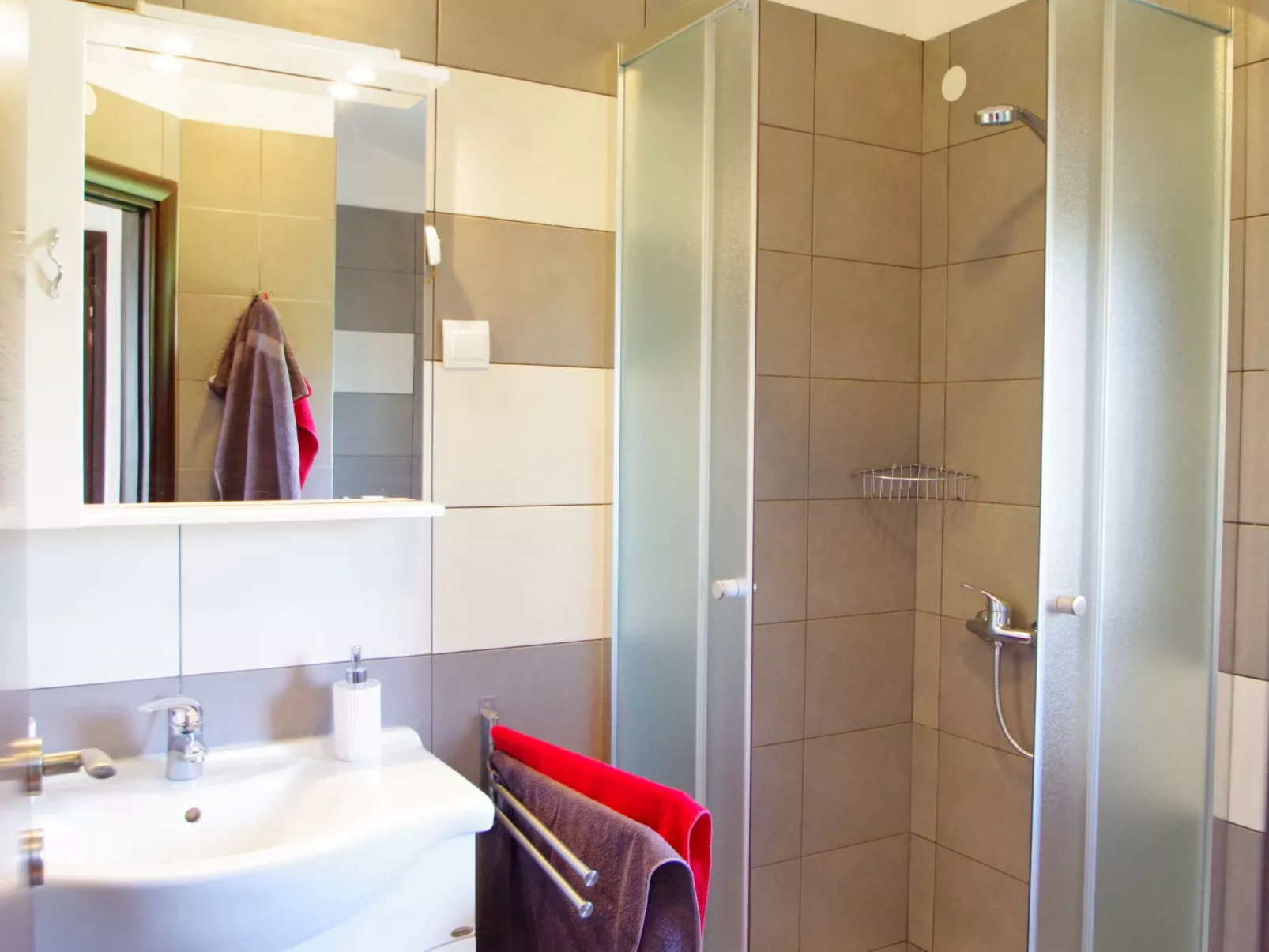 Haus in Cukrići mit privatem Pool-Image-tags.info