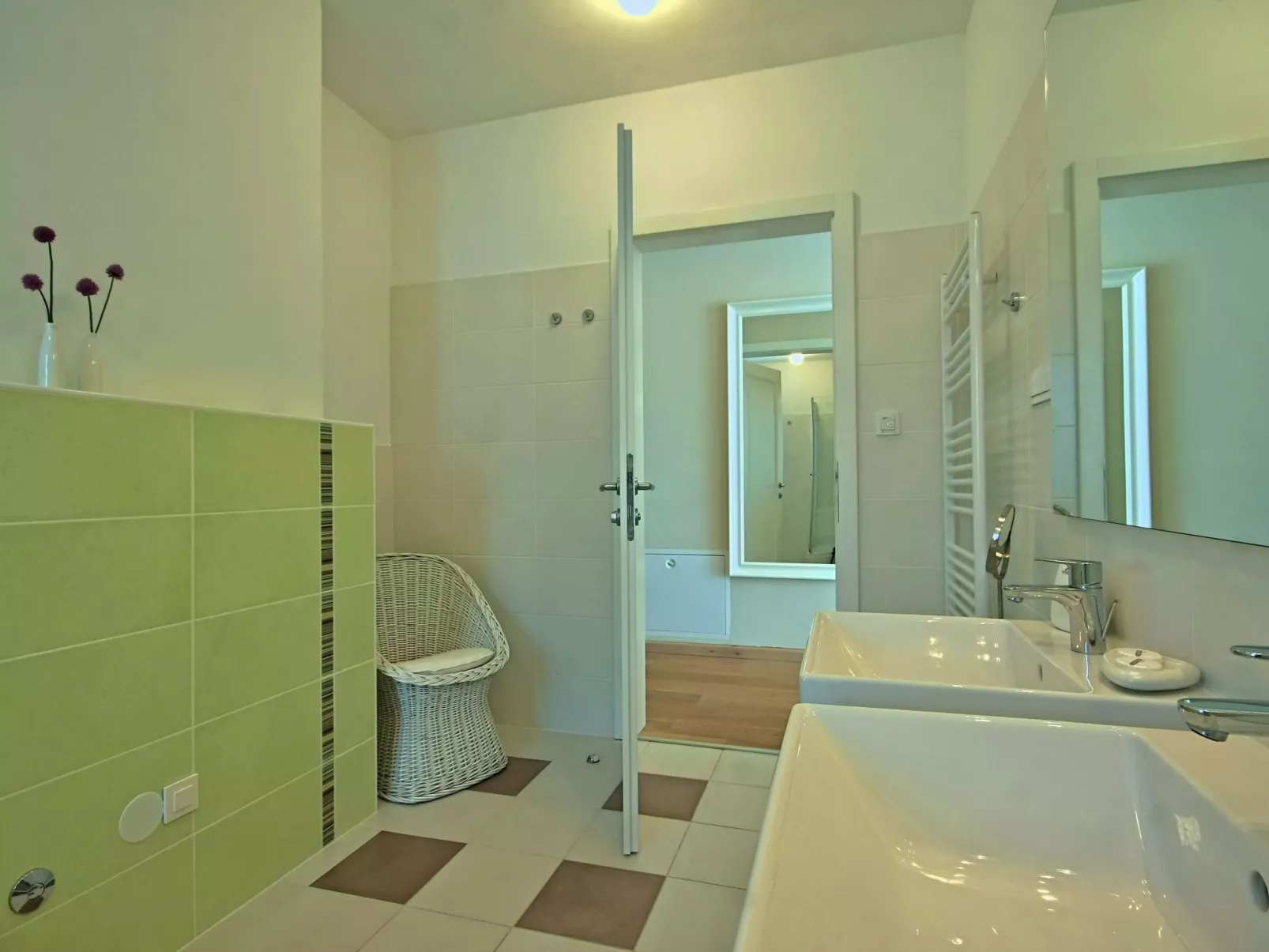 Luxus "Villa Mirna" mit Tennisplatz-Binnen