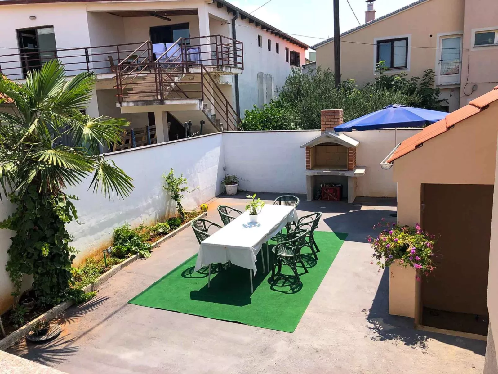 "Villa Franov" mit privatem Pool-Buiten