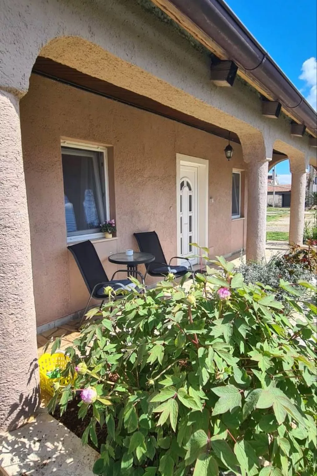 Wohnung "Eric" mit Garten, Grill und Terrasse-Buiten