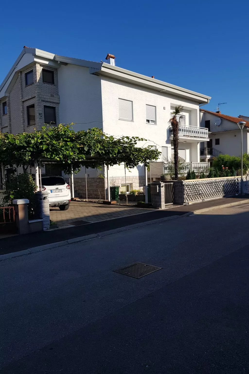 Gemütliches Appartement in Umag mit Garten-Buiten