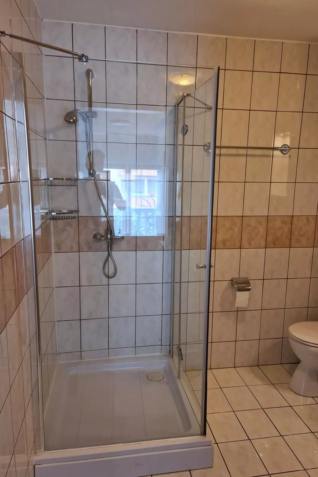 Appartement mit Balkon-Binnen