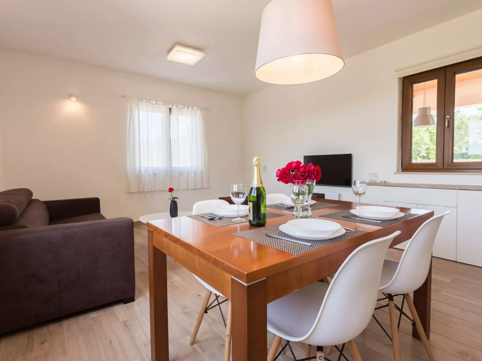 Haus Nina mit beheiztem Schwimmbad-Binnen