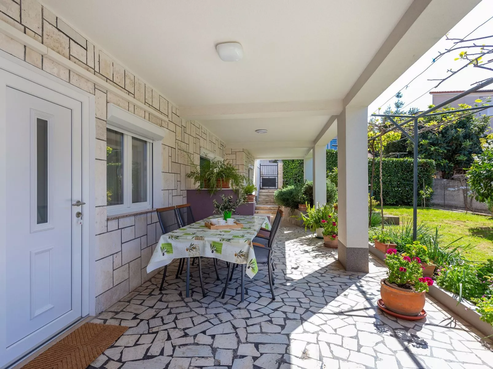 "Appartement Perka No.1"-Buiten