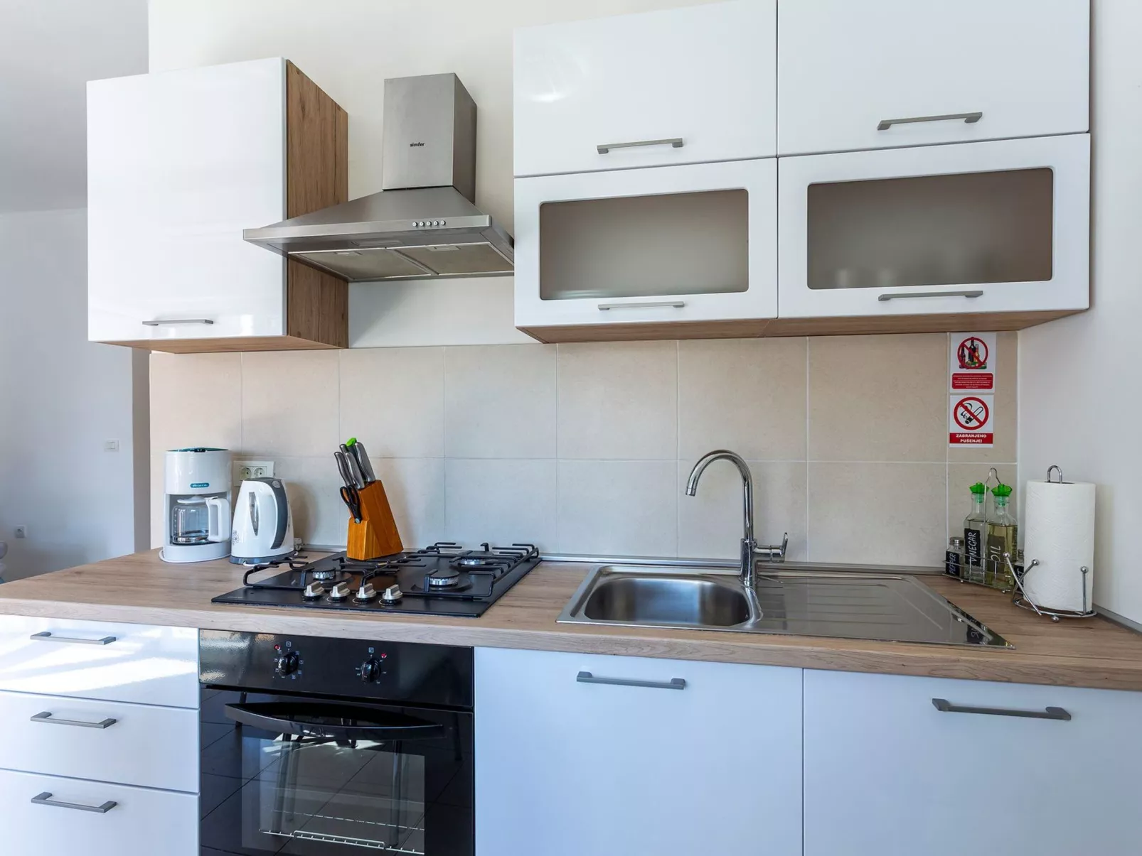 Appartement in Stoja mit Terrasse-Binnen