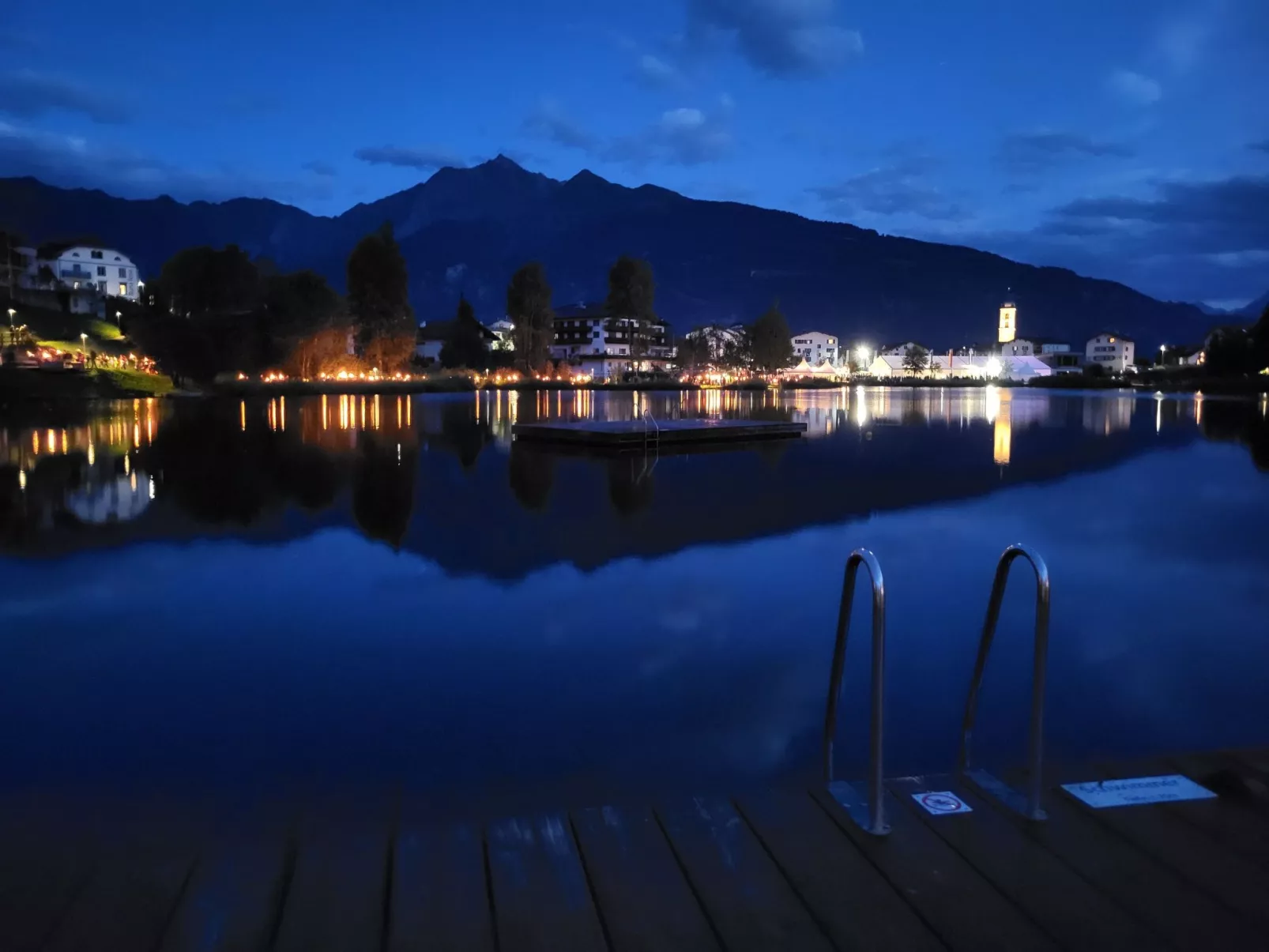 Chalet mit Bergsicht-Buiten