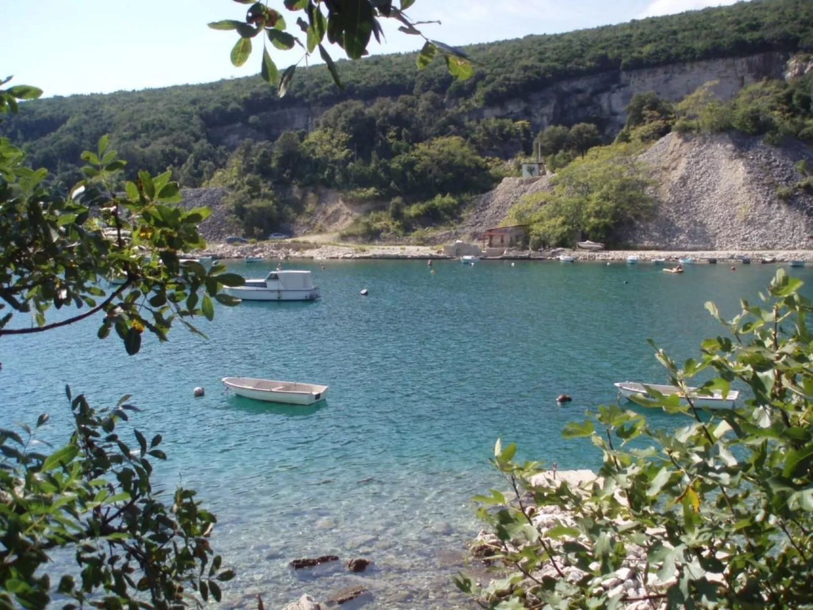 Mit privatem Schwimmbad-Image-tags.info