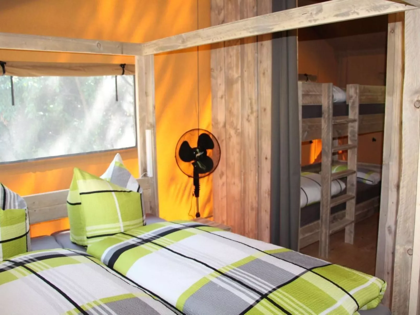 Gemütliches Safarizelt mit Grill und Garten-Binnen