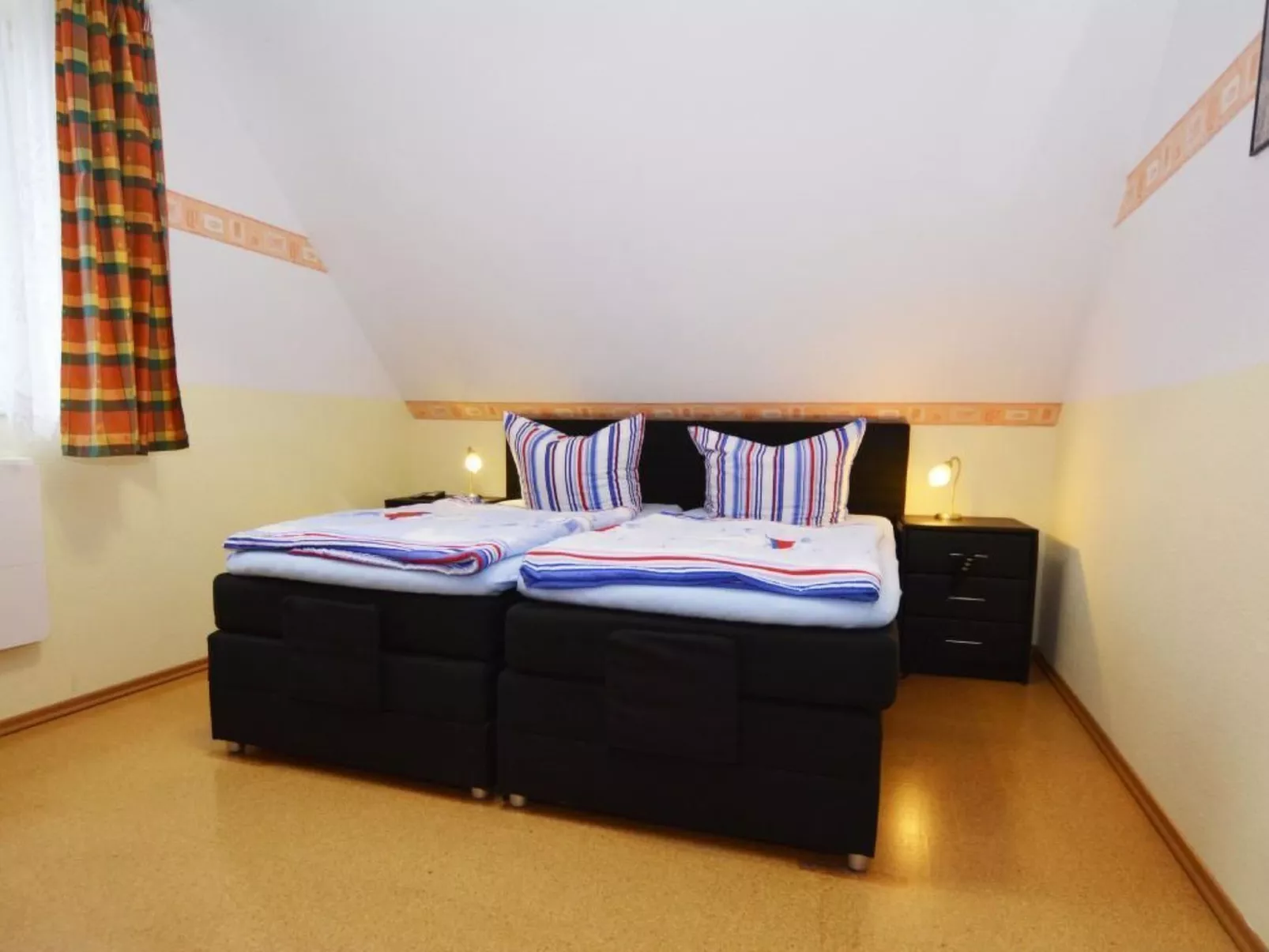 Haushälfte Lütt Holland in Büsum-Image-tags.info