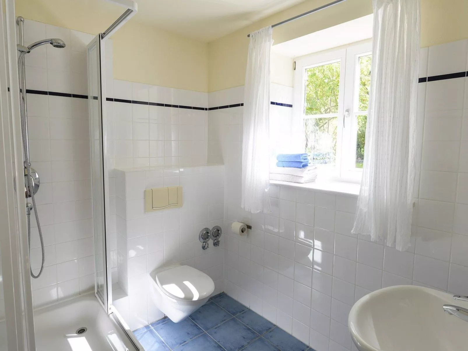 Wohnung im Erdgeschoss des Gutshauses-Binnen