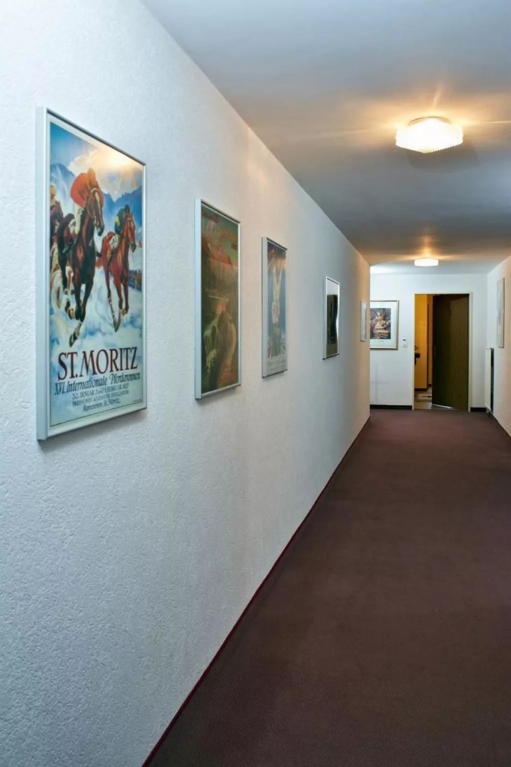 Chavallera Wohnheim Surlej 9-Binnen