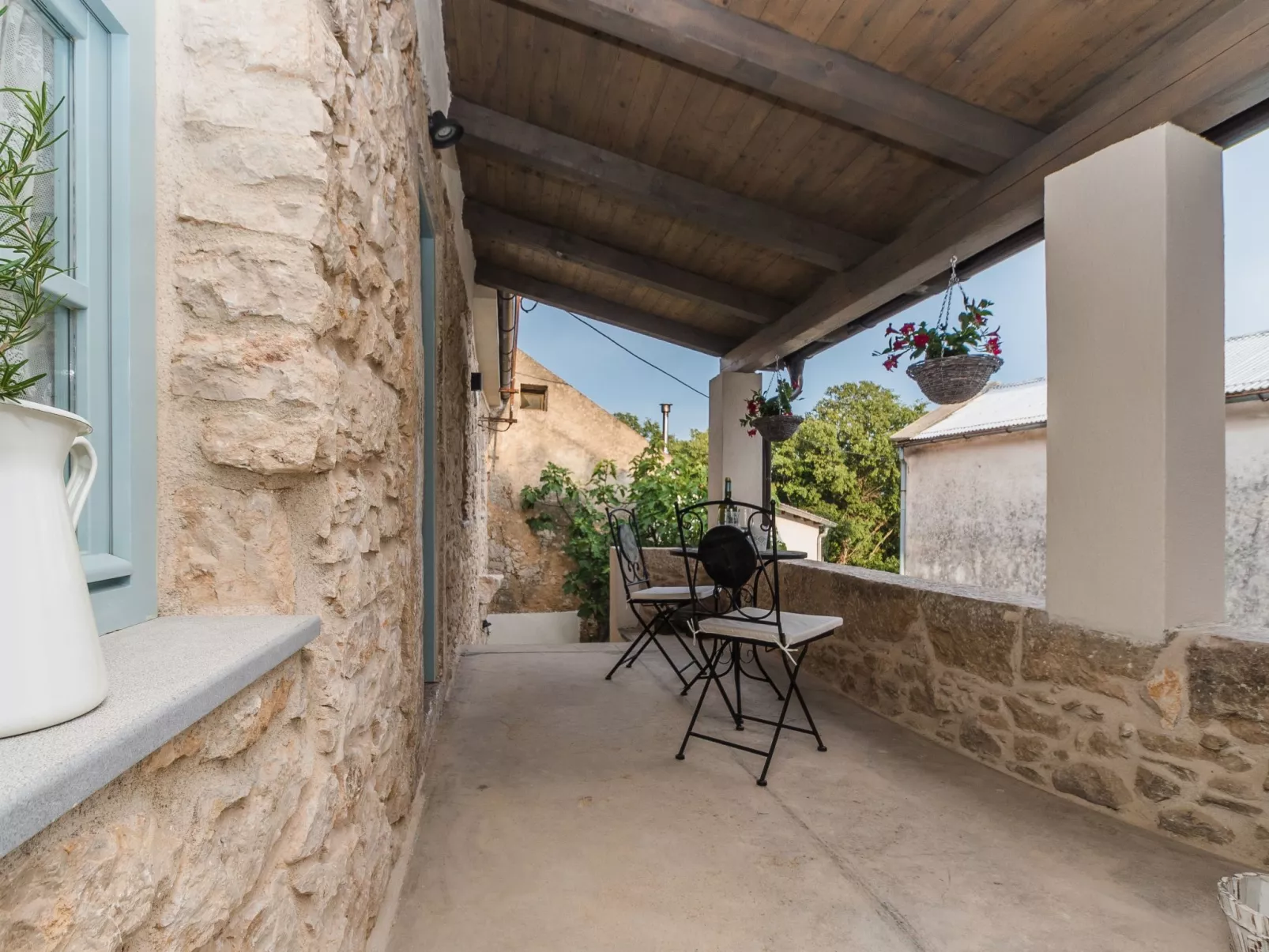 Ferienvilla "Ivka" mit Blick auf das Wasser-Buiten