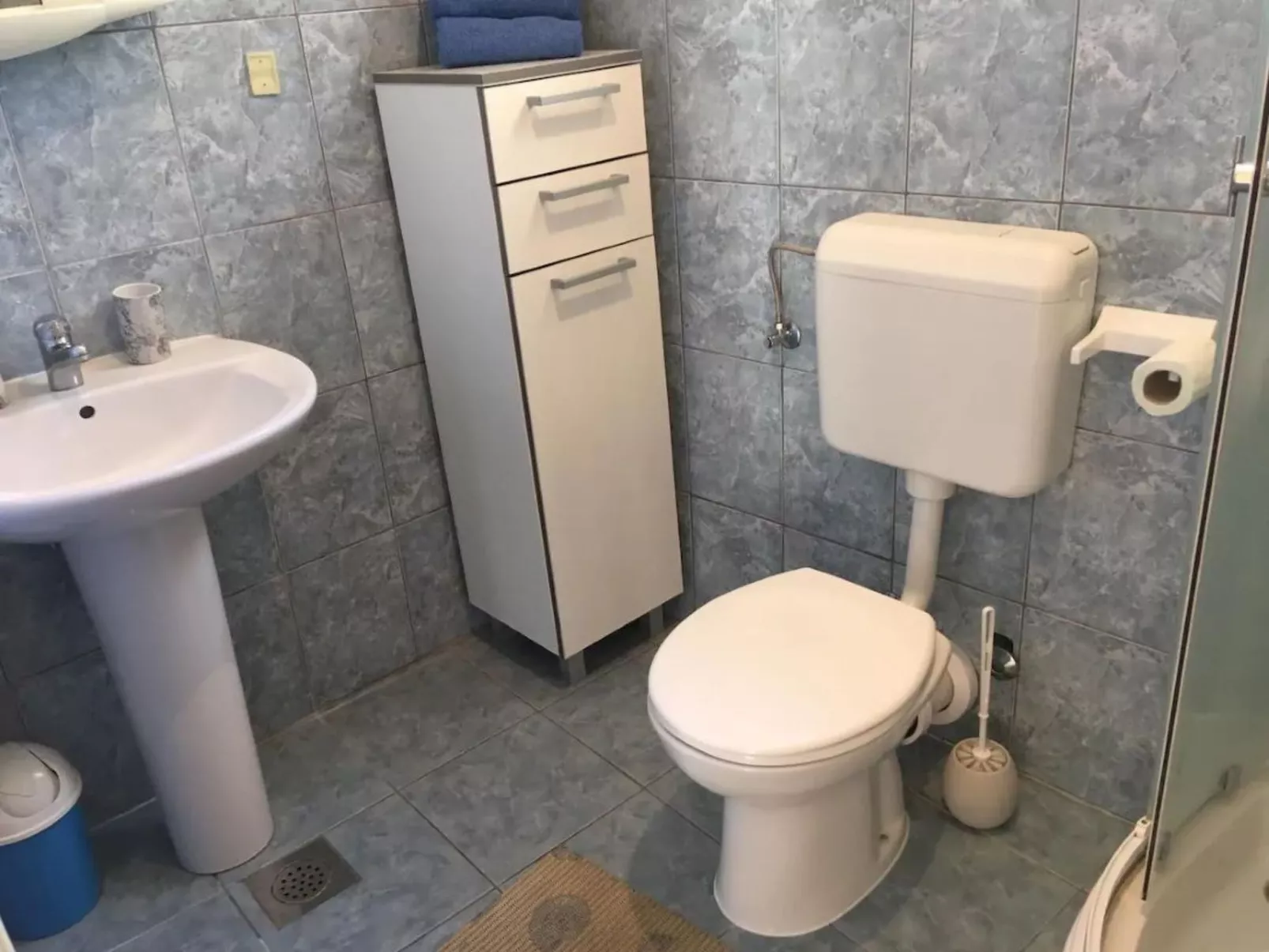 4-Schlafzimmer-Wohnung mit privatem Pool-Binnen