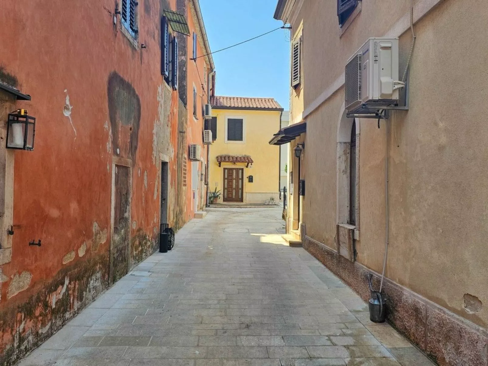 Für 3 Personen ca. 20 m&sup2; in Novigrad, Adriaküste Kroatien (Westküste von I-Buiten