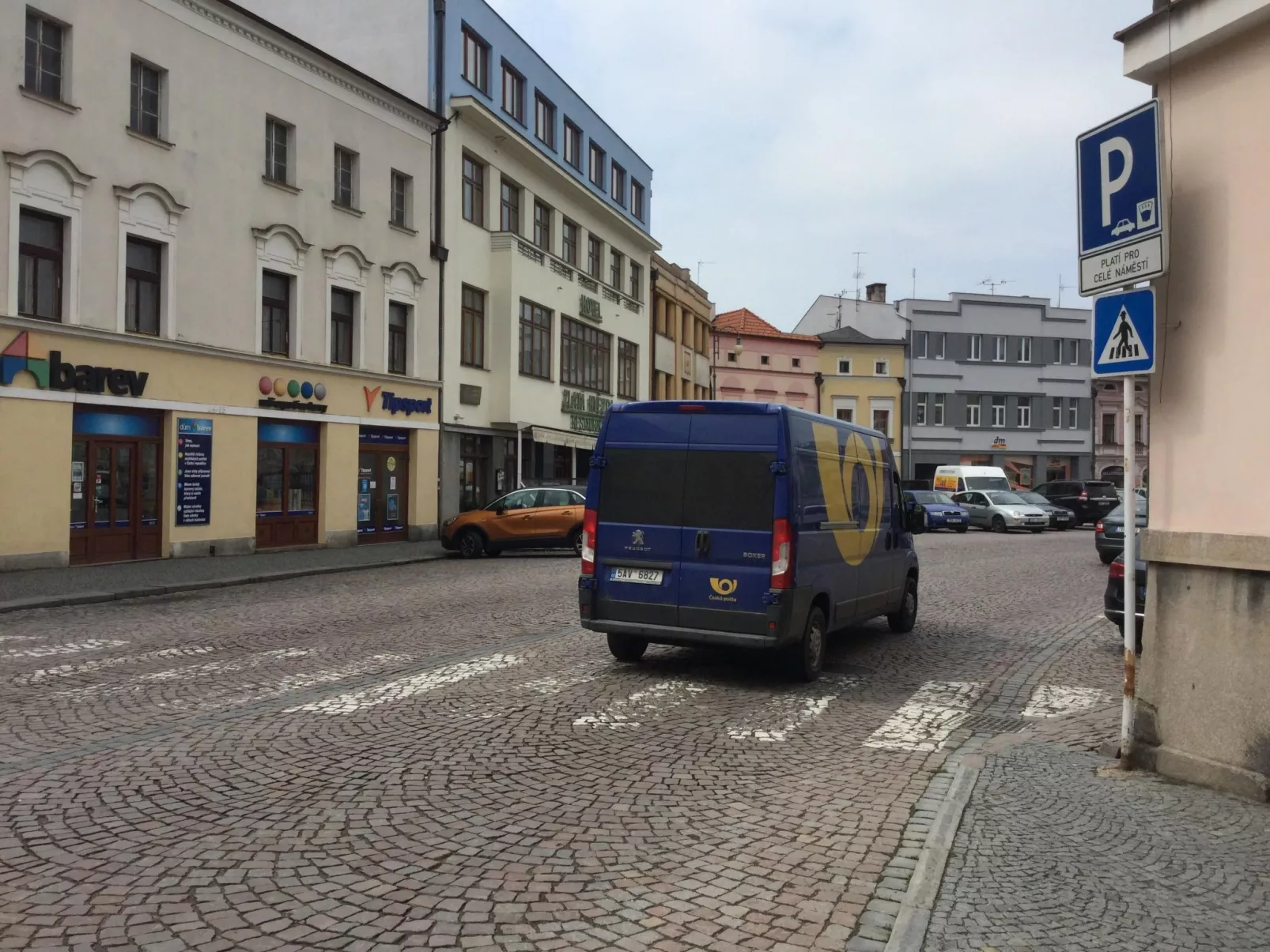 Wohnung auf einem eingezäunten Grundstück-Buiten