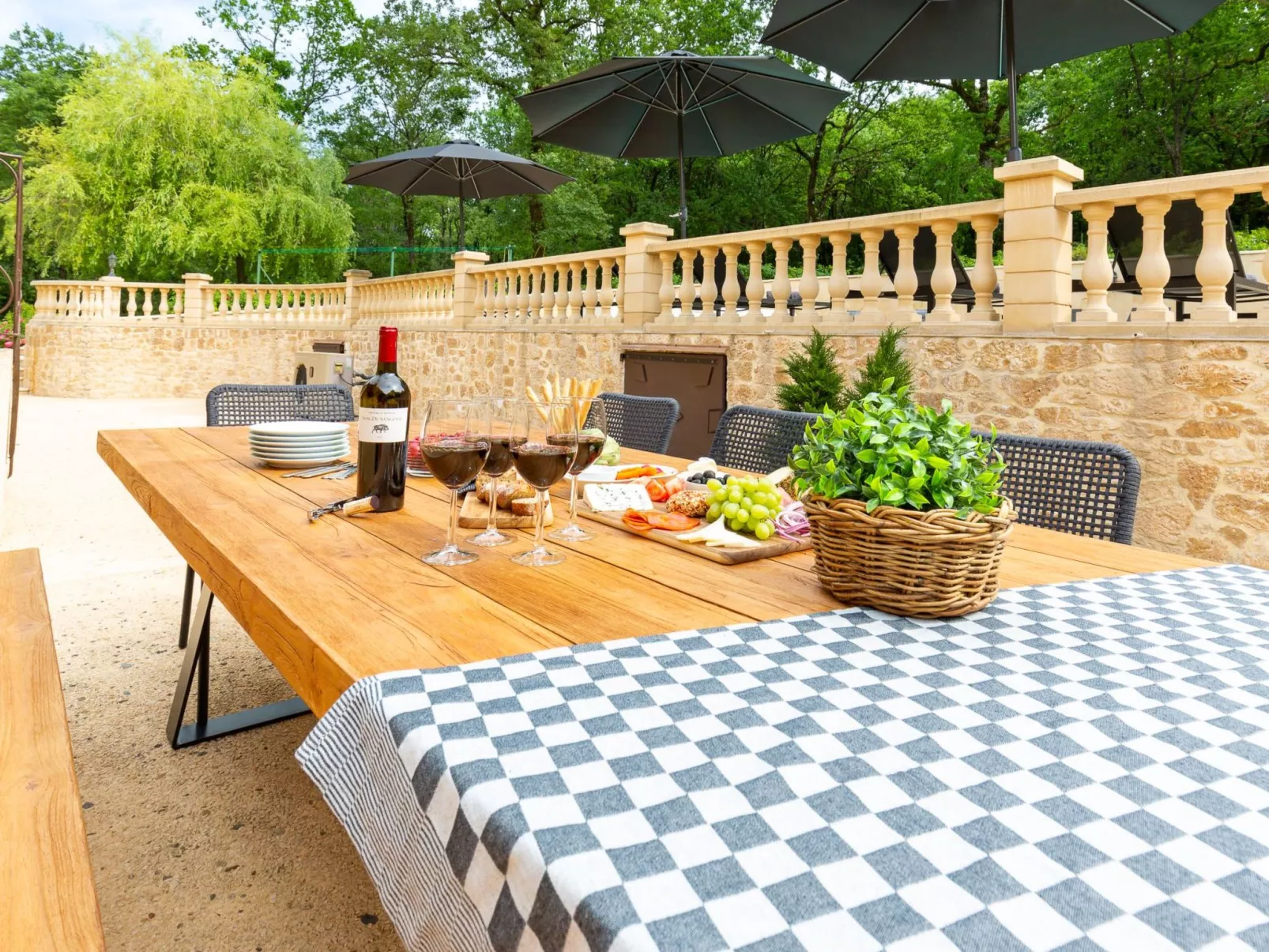 Luxus-Ferienhaus mit beheiztem Pool in der Dordogne-Buiten