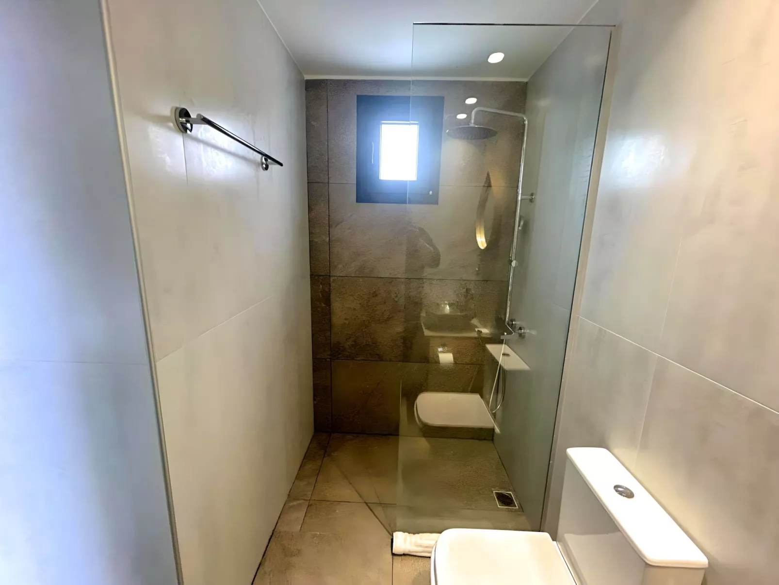 Canes Maxima Suite Privater Pool-Binnen