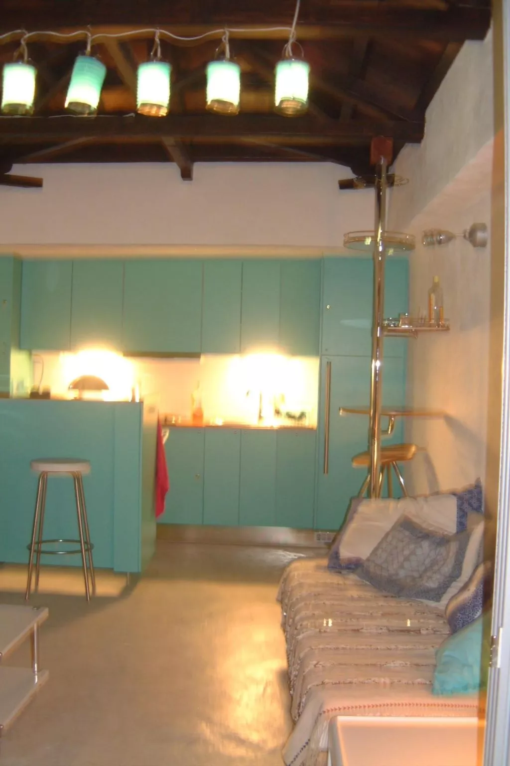 "Julia" mit Blick auf das Wasser-Binnen