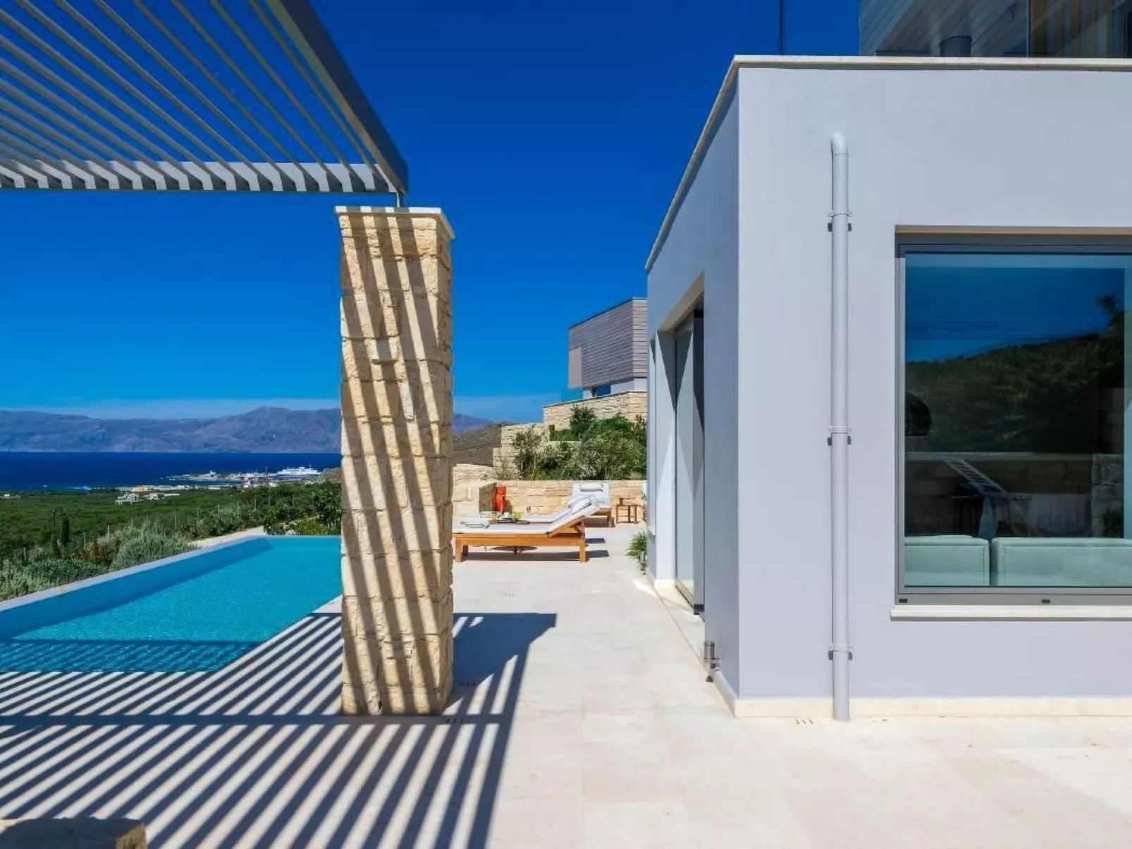 "Villa Charisma" mit eigenem Pool-Image-tags.info