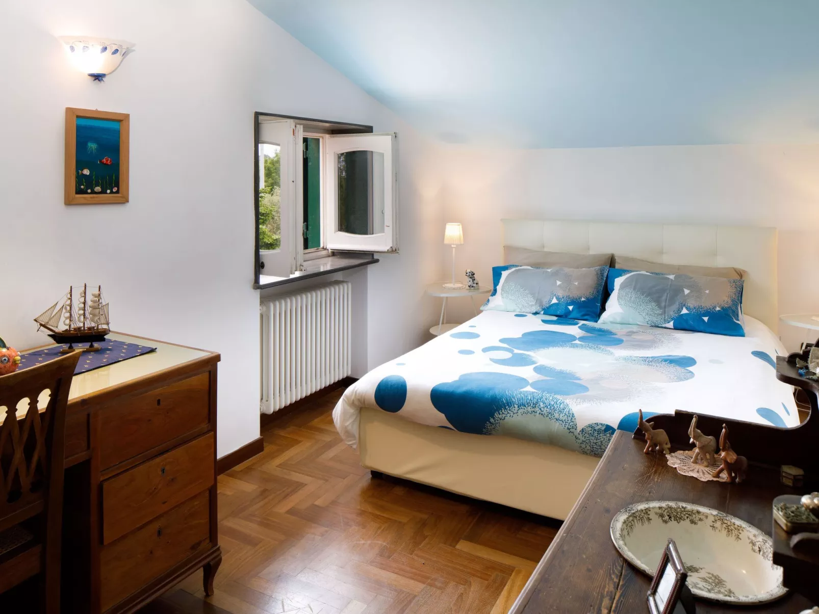 Panoramavilla mit Pool-Binnen