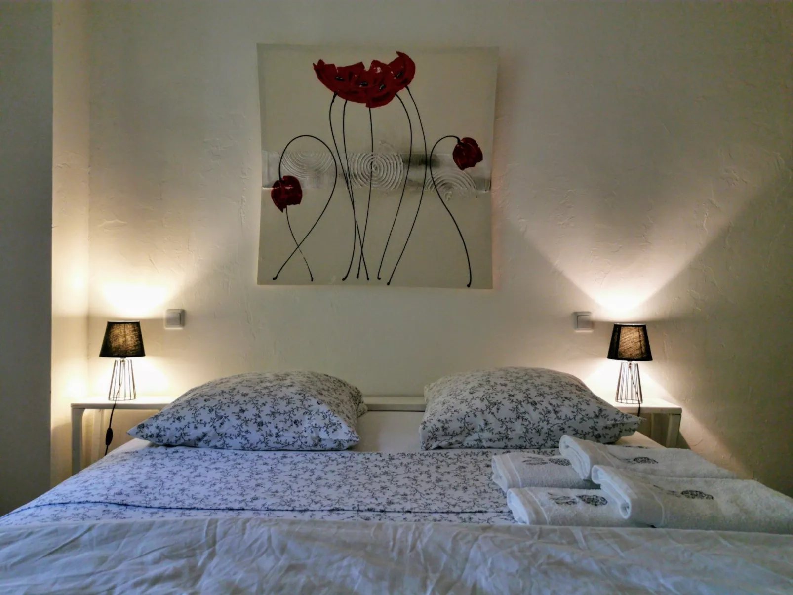 Auf dem Land mit Pool-Binnen