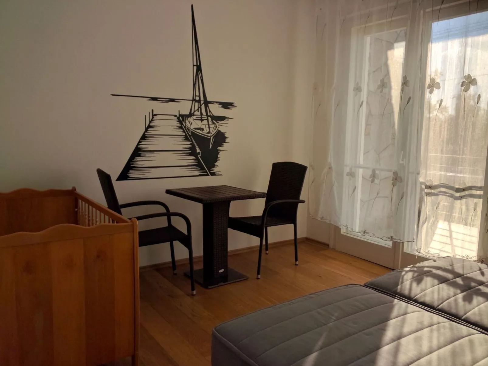 Doppelhaushälfte für sechs Personen mit Terrasse-Binnen