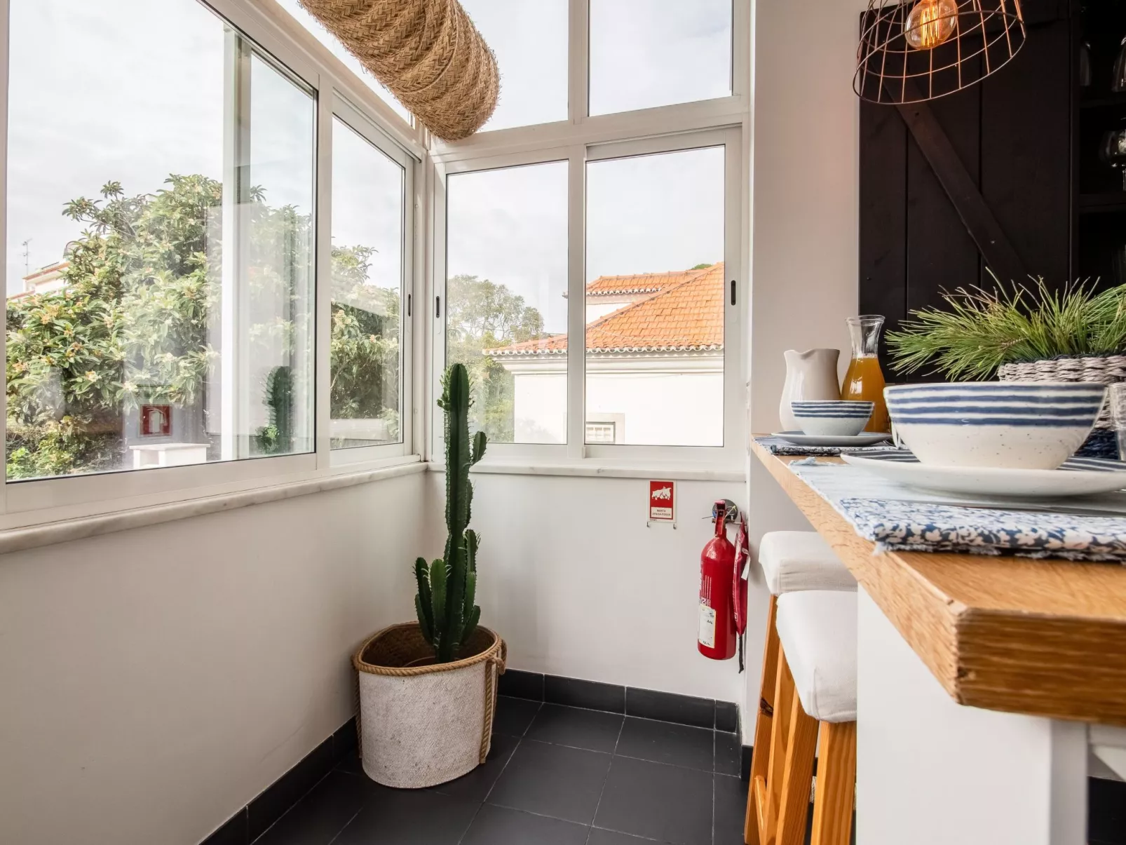 Neue, lichtdurchflutete Wohnung im Zentrum-Binnen