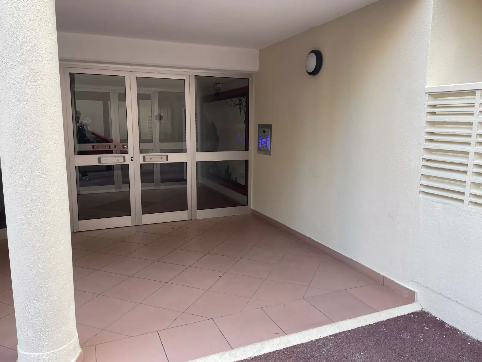 Roquebrune sur la Mer bei Holiday World-Image-tags.info