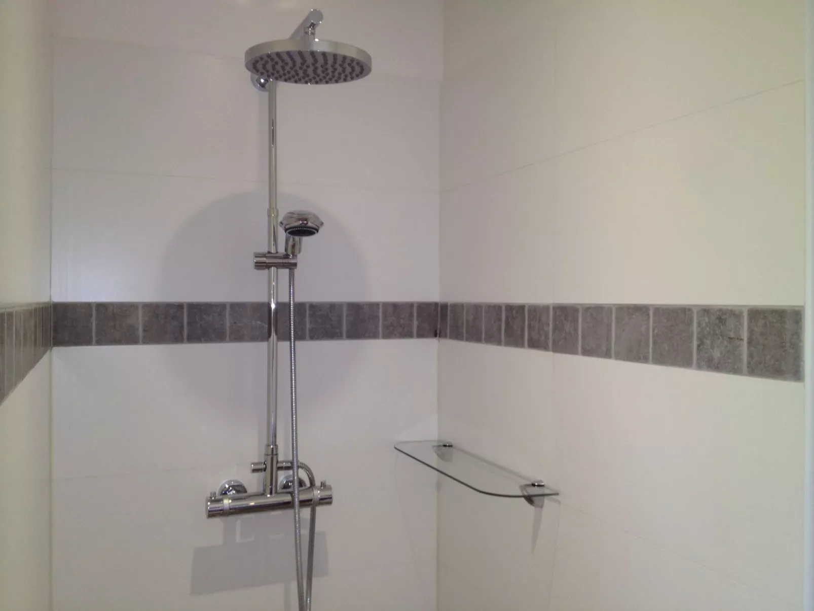 Domäne "Pavillon Mathéo" mit Infinity-Pool-Binnen