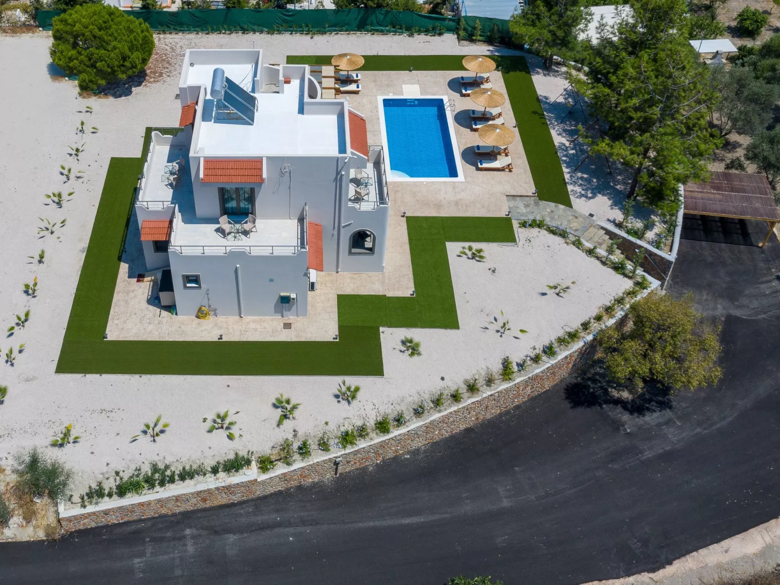 Sun's Reach Villa mit Schwimmbad-Buiten