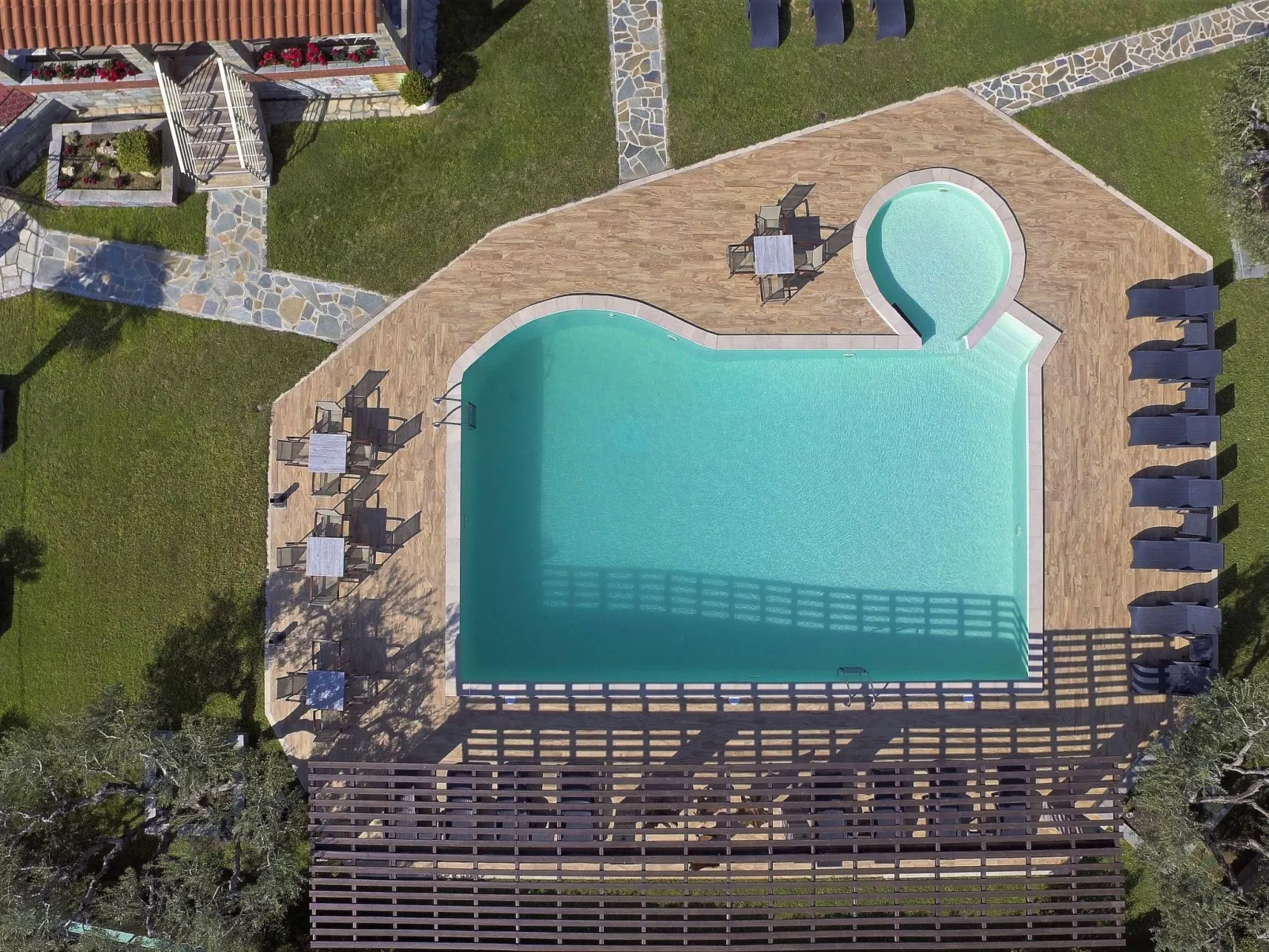 Modernes Studio für 3 Personen, Pool- und Gartenblick-Image-tags.info