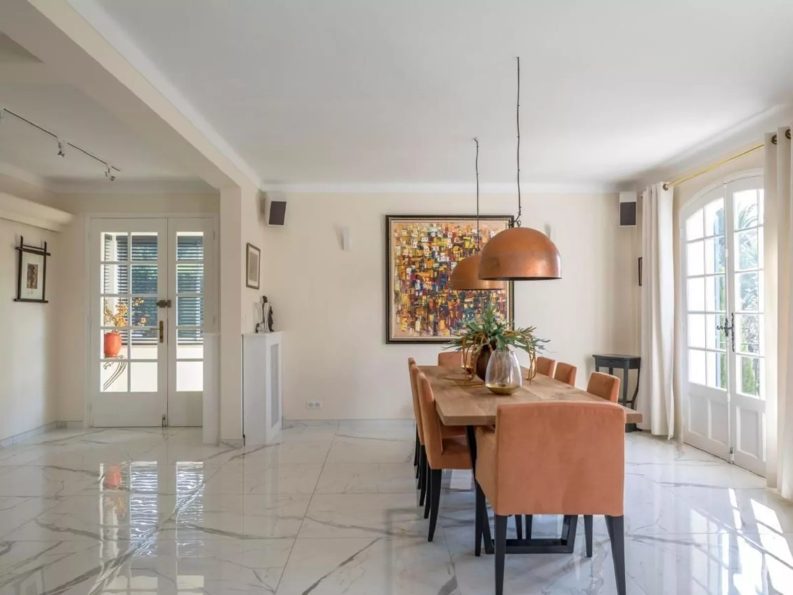 Villa mit privatem Pool und Fitnessraum-Binnen