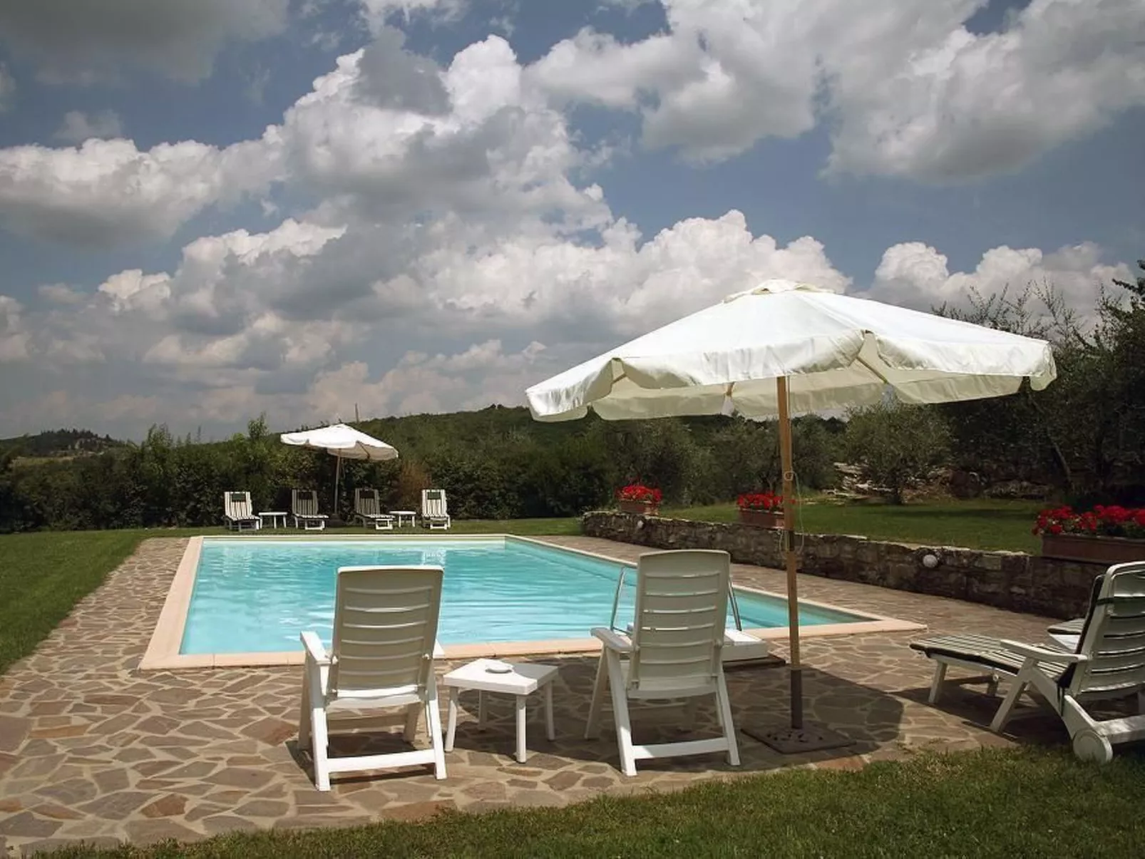 Anwesen "MonnaLisa" mit Schwimmbad-Buiten