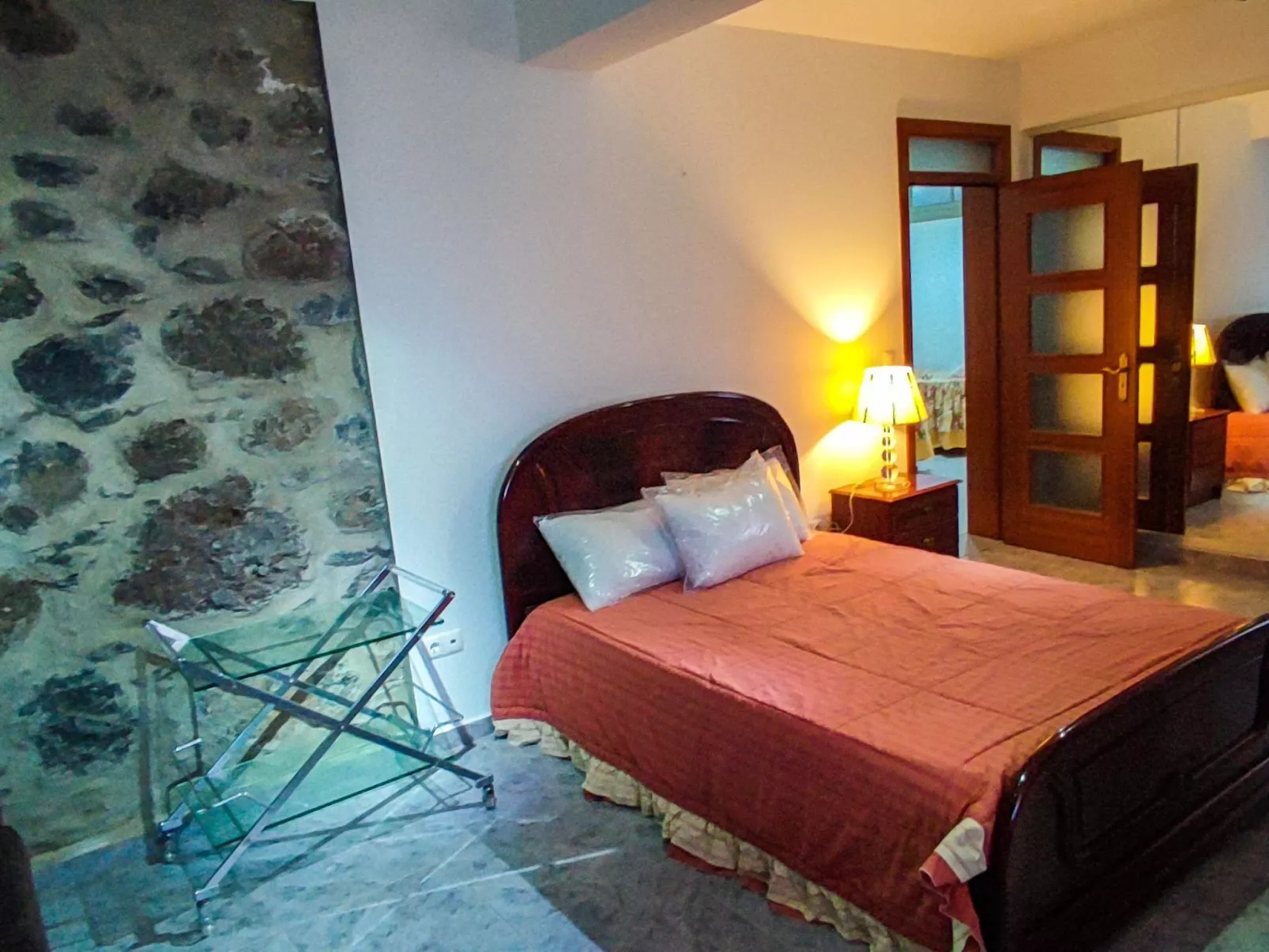 Die lustige und entspannende Wohnung mit Terrasse und Aussicht-Image-tags.info