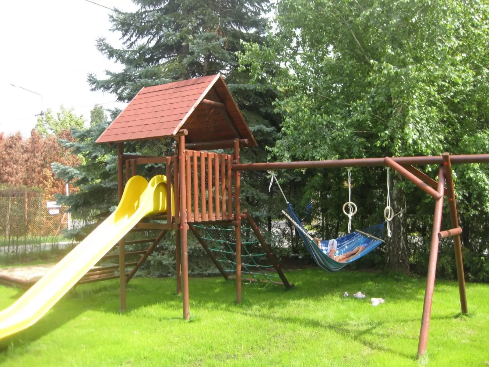 Geräumige Ferienwohnung Hannabella mit Garten-Buiten