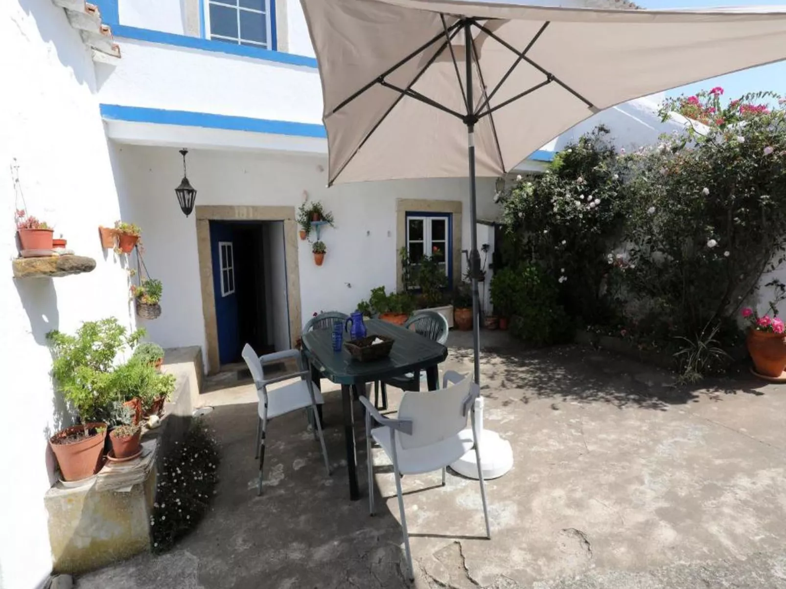 Historisches Haus in der Nähe des historischen Dorfes von Óbidos-Buiten