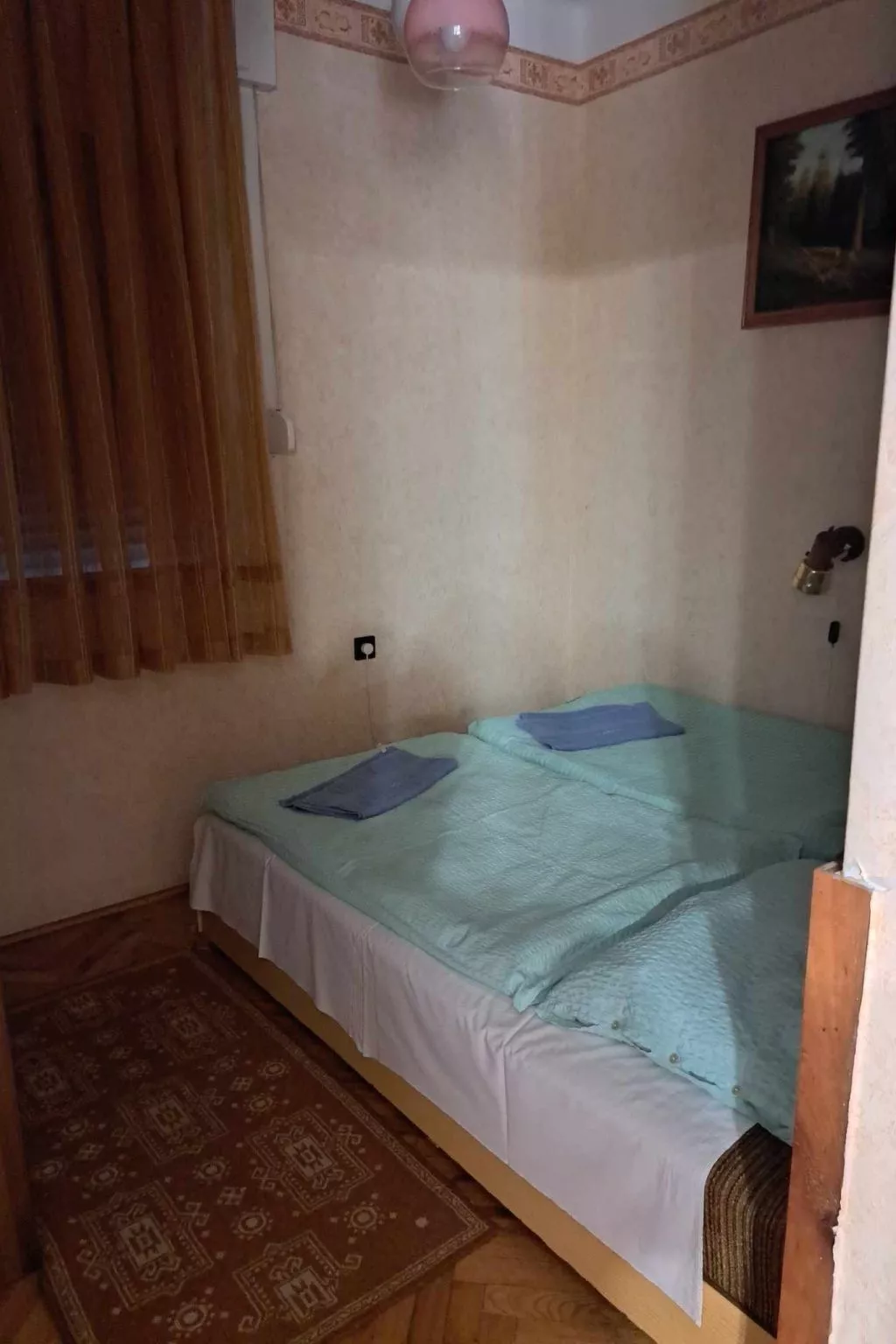 Mit eigenem Parkplatz-Binnen