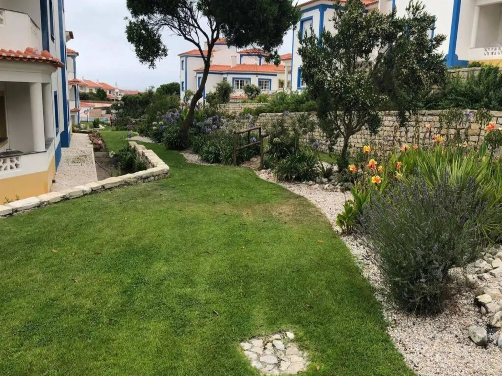 Atmen Sie die Meeresbrise in Praia Del Rey ein-Image-tags.info