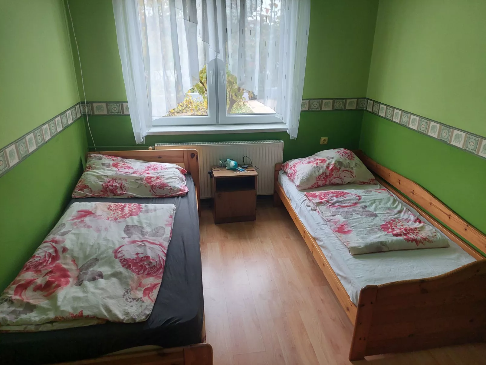 Schönes Ferienhaus mit Pool in ruhiger Lage-Binnen