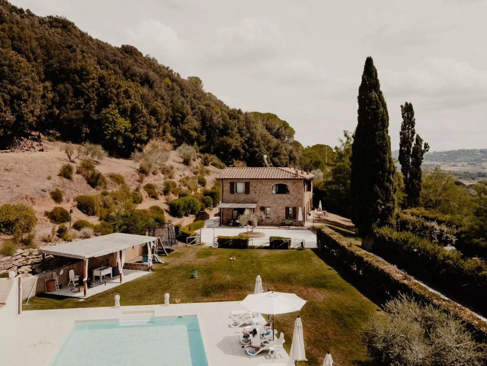 Wohnung in Riparbella mit privatem Parkplatz-Buiten