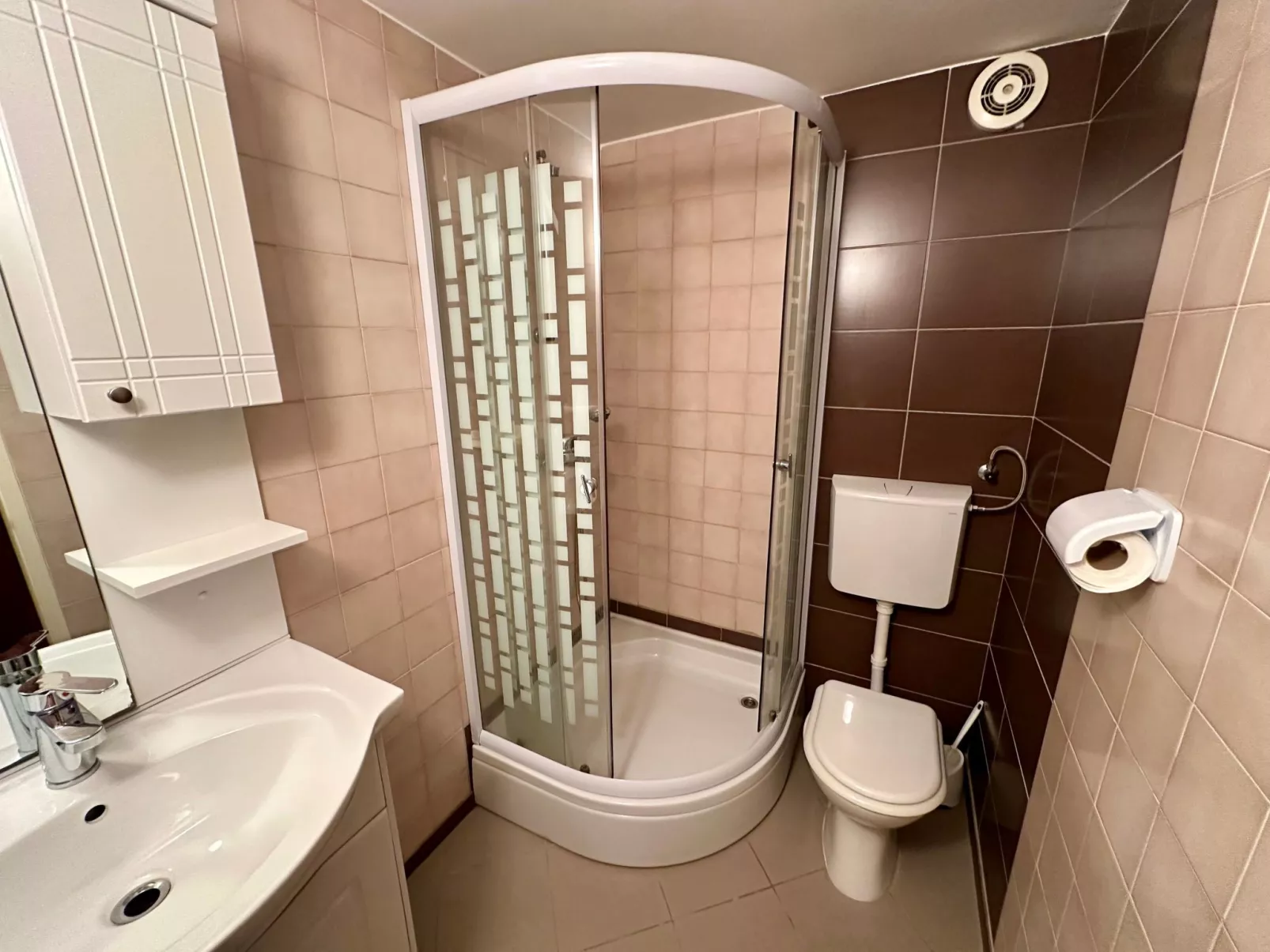 Apartment Car-Binnen