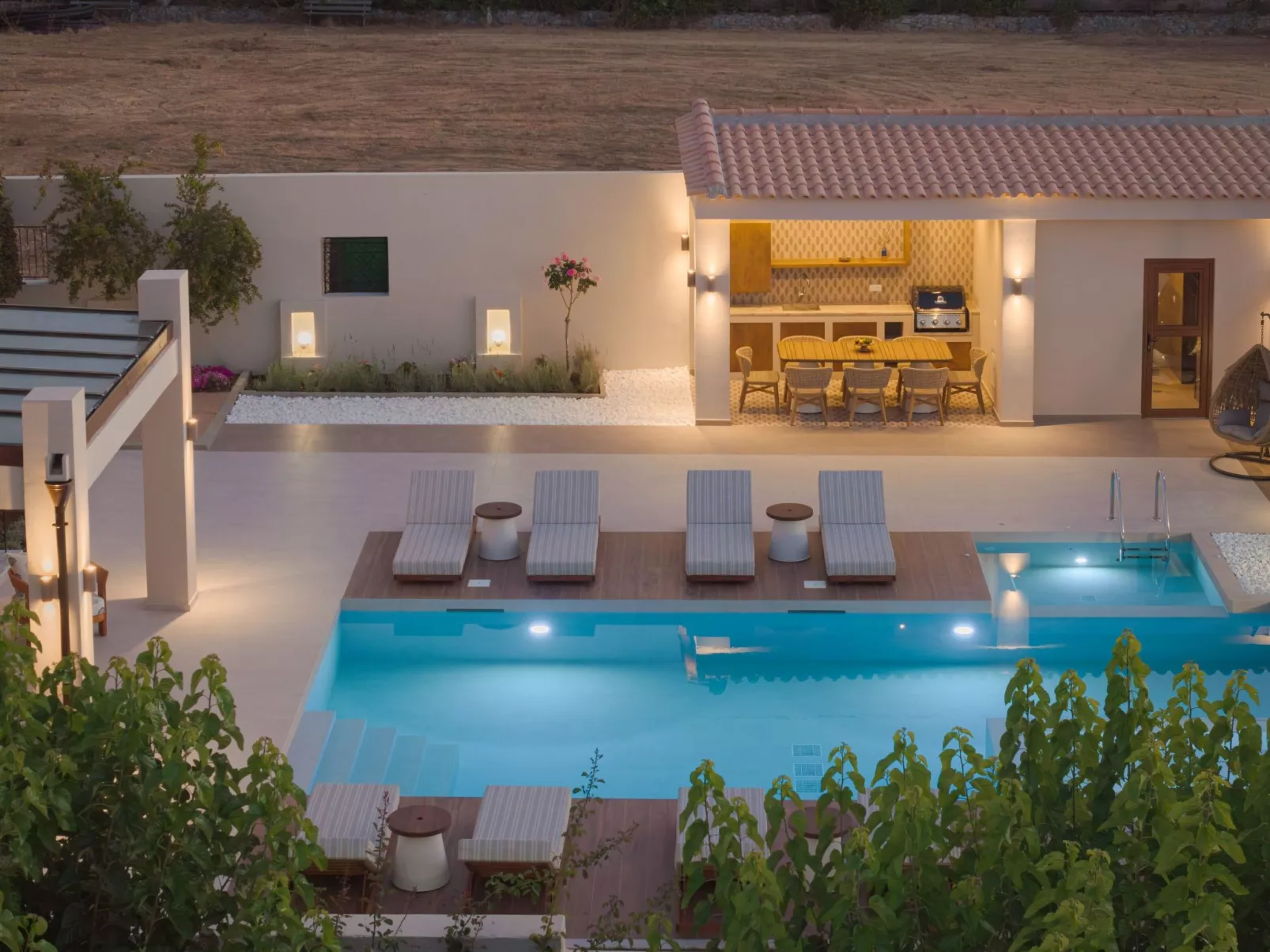 Neu renovierte Familienvilla mit privatem Pool BBQ-Image-tags.info