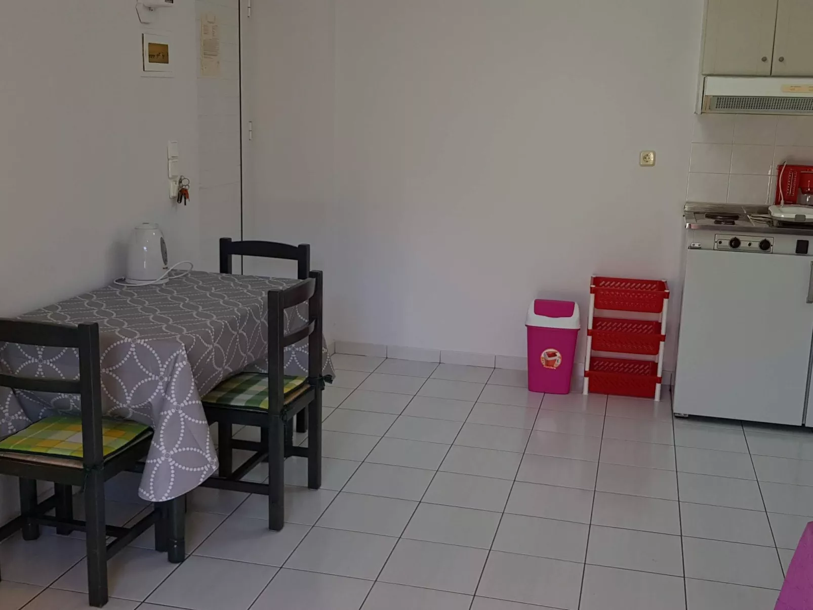 Zinovia Studio mit Balkon-Binnen